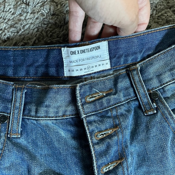 COPY - One Teaspoon x Free People Denim Shorts - Picture 2 of 2